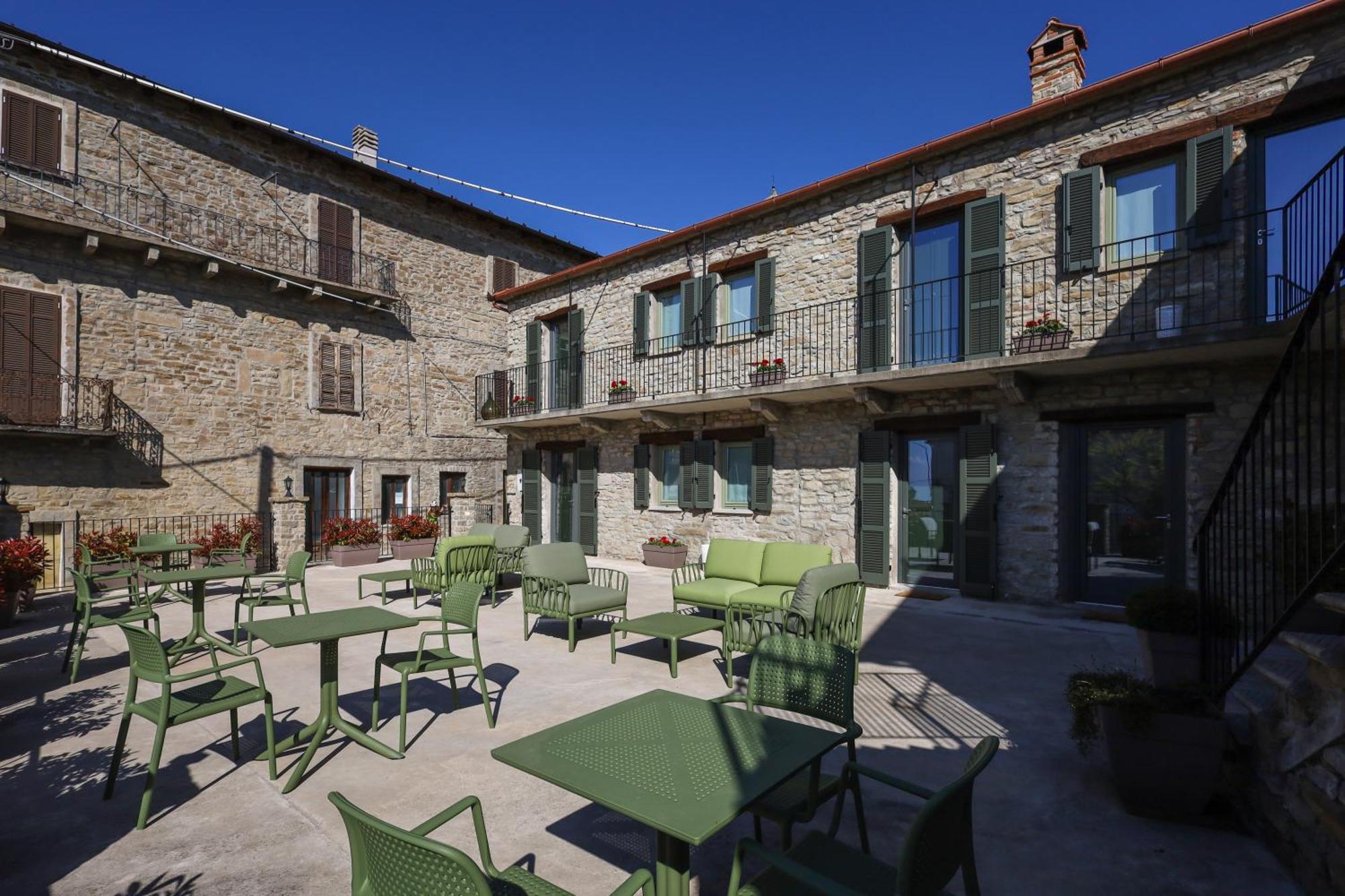 Albergo Del Bramante Roccaverano Dış mekan fotoğraf